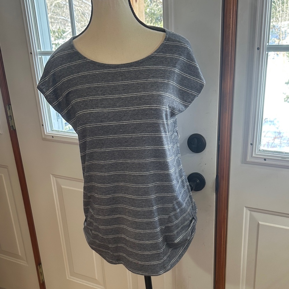 Kuhl Casual Gray Striped Women's Tee